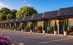 Gothic Heights Motel